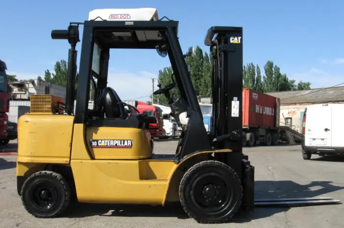 3 тонный вилочный дизельный погрузчик Caterpillar DP30K- фото № 4