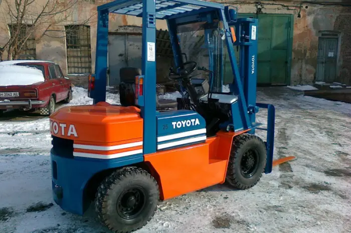Бензиновый погрузчик Toyota 44-5FG25 на 2.5 тонны- фото № 5
