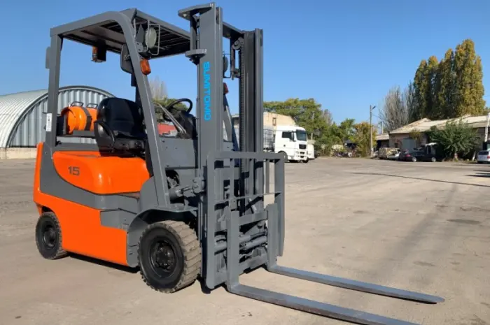 Вилочный автопогрузчик Sumitomo на 1.5 тонны с синхронным позиционером вил- фото № 8