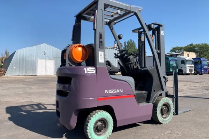 Вилочный автопогрузчик Nissan на 1.5 тонны на немаркой резине. Модель P1F1A15D- фото № 4