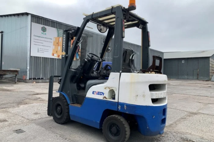 Вилковий автонавантажувач Nissan на 2 тонни, компакт. Модель P1F1A20D- фото № 2