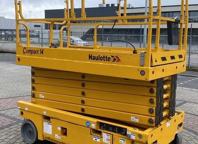 Ножичний підйомник Haulotte Compact 14 2016 року 340 мотогодин- фото № 1