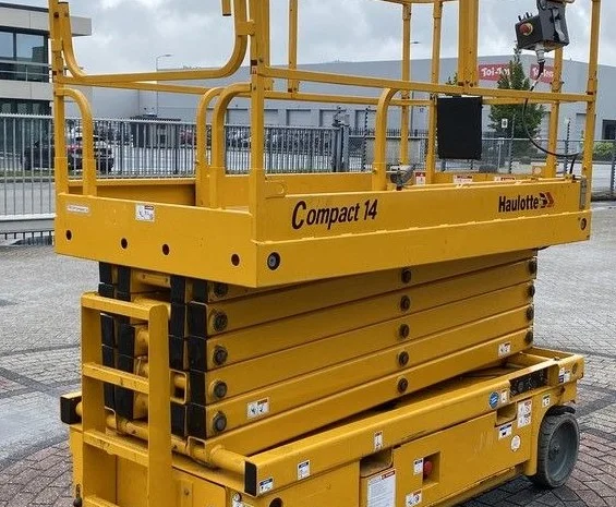 Ножичний підйомник Haulotte Compact 14 2016 року 340 мотогодин- фото № 18