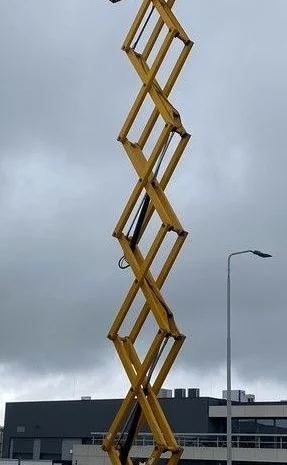 Ножичний підйомник Haulotte Compact 14 2016 року 340 мотогодин- фото № 17