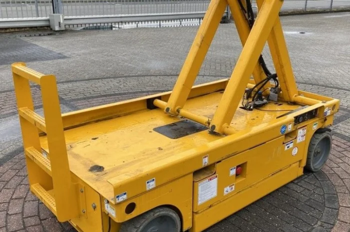 Ножичний підйомник Haulotte Compact 14 2016 року 340 мотогодин- фото № 13