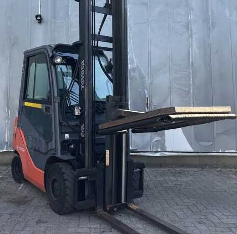 Дизельний навантажувач Toyota 02-8FDF15 кабіна- фото № 2