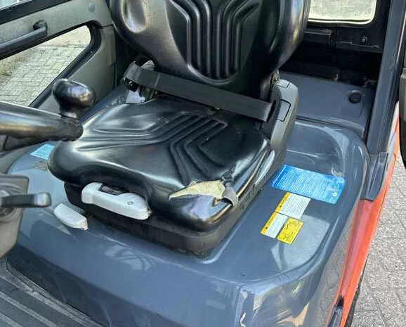 Дизельний навантажувач Toyota 02-8FDF15 кабіна- фото № 6