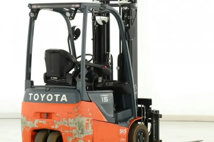 Электрический погрузчик Toyota 8FBE15T 2020 года 4700 мм подъем 5050 мг- фото № 2