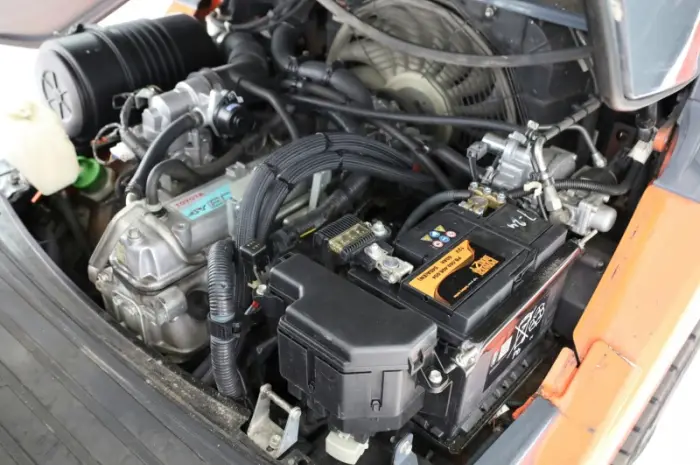 Навантажувач вилковий 3т. Toyota 02-8FGF30 5 метрів підйом кабіна- фото № 4