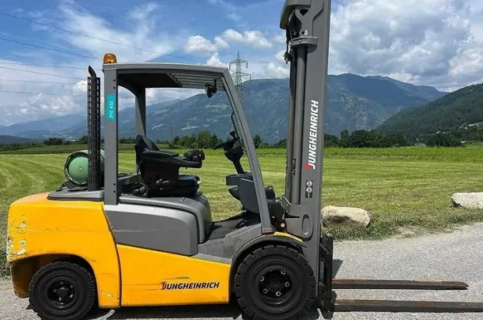 Вилковий навантажувач 3т. Jungheinrich TFG 435 - 400ZT 1520мг 2019 року- фото № 1