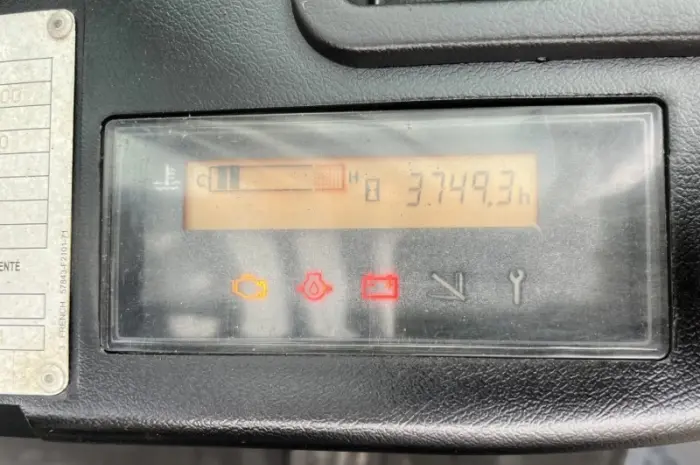 Навантажувач кара 1.8т. Toyota 02-8FGF18 2013 року 3750 мг в наявності- фото № 5