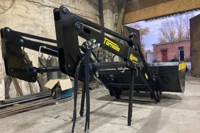 Фронтальні навантажувачі до вітчизняних, імпортних та для міні тракторів- фото № 5