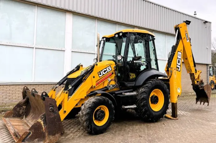 Экскаватор-погрузчик JCB 3CX- фото № 1