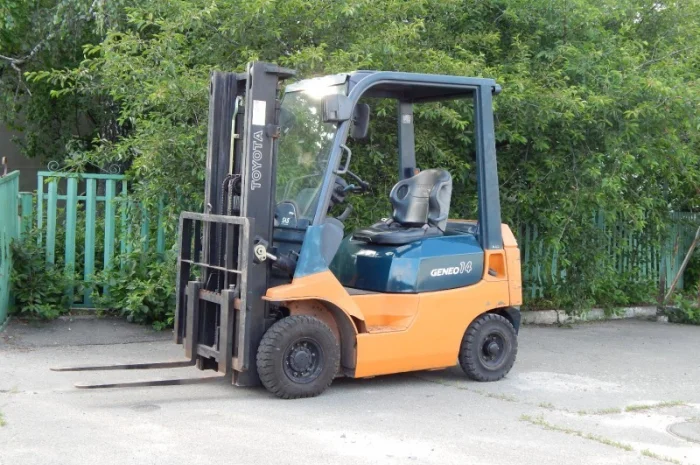 Вилочный погрузчик б/у TOYOTA 7FG14- фото № 1
