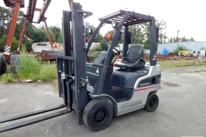 Вилочный погрузчик б/у NISSAN NP1F1M15J- фото № 1
