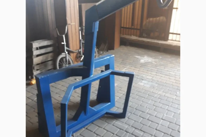 Фронтальный погрузчик КУН на МТЗ-80, МТЗ-82, ЮМЗ- фото № 4