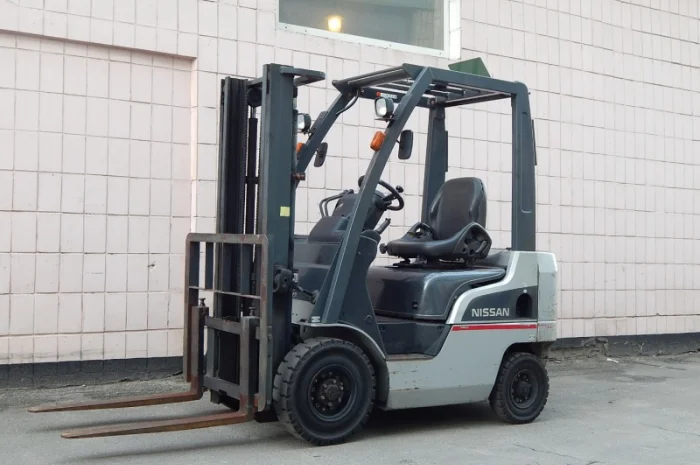 Вилочный погрузчик бу NISSAN P1F1A15J- фото № 1