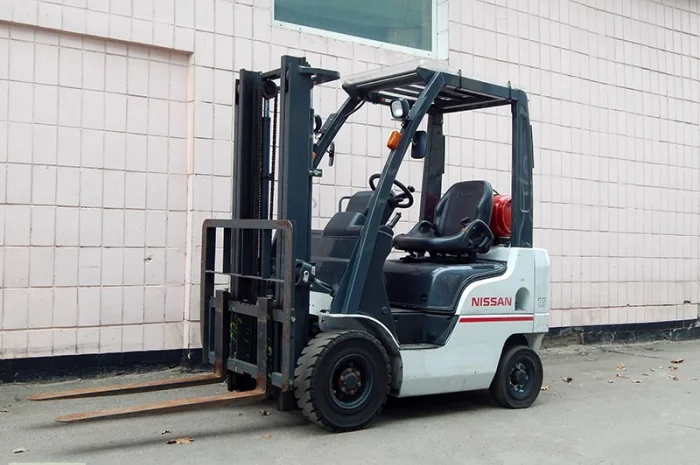 Вилочный погрузчик бу NISSAN P1F1A15DU- фото № 1