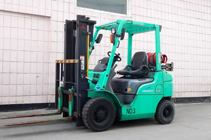 Вилочный погрузчик бу MITSUBISHI FGE20T, 2010г- фото № 1