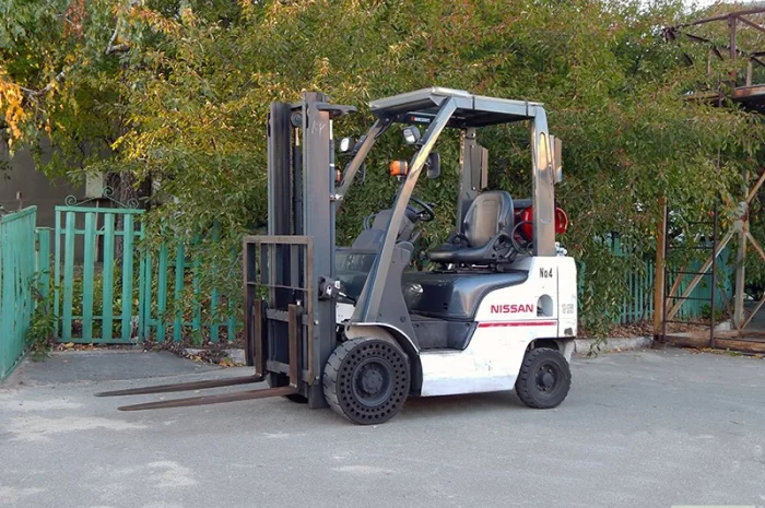 Вилочный погрузчик б/у NISSAN NP1F1A15D- фото № 1