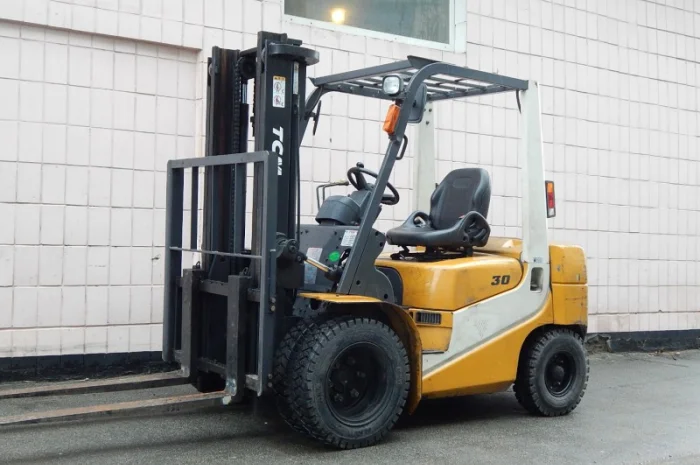 Вилочный погрузчик TCM FG30С6, 2004г, бензин- фото № 1