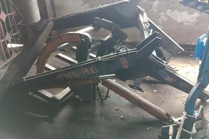 Фронтальний навантажувач лісний НЛФ 800- фото № 3