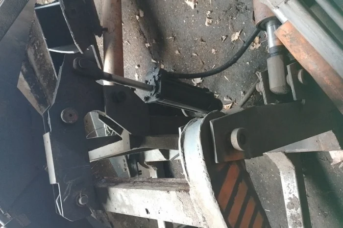 Фронтальний навантажувач лісний НЛФ 800- фото № 5