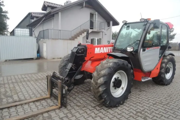Погрузчик телескопический Manitou 741 HLSU 2011 года- фото № 1