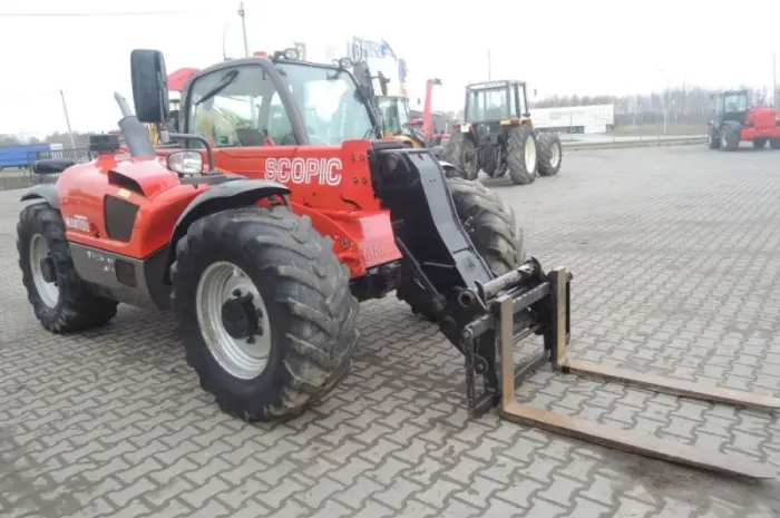 Погрузчик телескопический Manitou 741 HLSU 2011 года- фото № 3