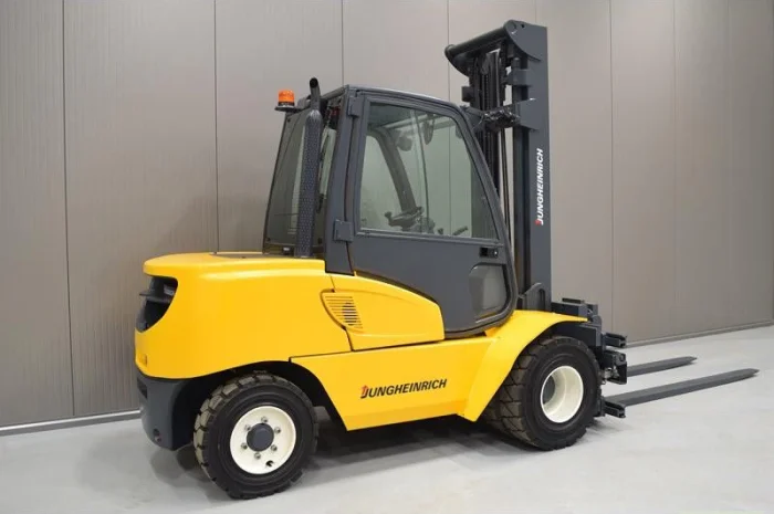 Вилочный погрузчик повышенной проходимости JUNGHEINRICH DFG 550- фото № 1
