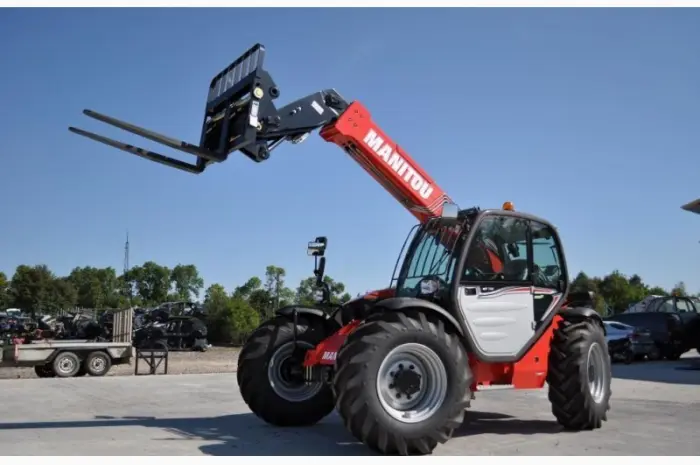 Телескопический погрузчик Manitou MT 732 ST III B 2016 года- фото № 3