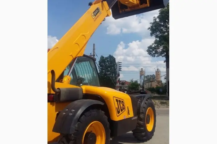 Погрузчик телескопический JCB 541-70 2008 года- фото № 10