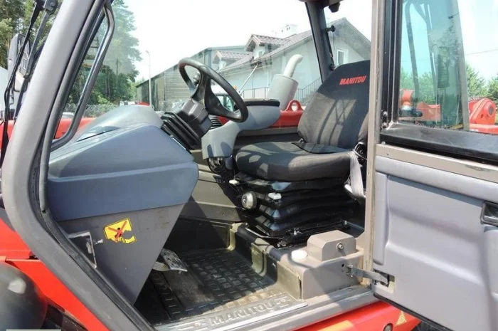 Телескопический погрузчик Manitou MLT 845 2011 года- фото № 7