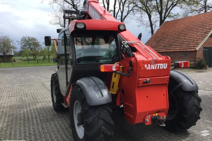 Телескопический погрузчик Manitou MLT 735-120 premium 2013 года- фото № 1