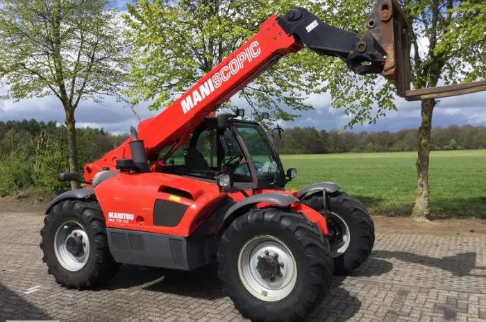 Телескопический погрузчик Manitou MLT 735-120 premium 2013 года- фото № 2
