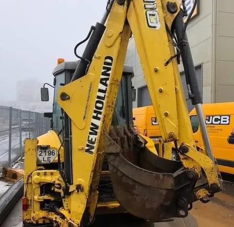 Экскаватор погрузчик New Holland 110B-4PT 2007 года- фото № 4