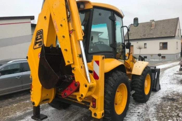 Экскаватор-погрузчик JCB 4cx SITEMASTER 2007 года- фото № 5