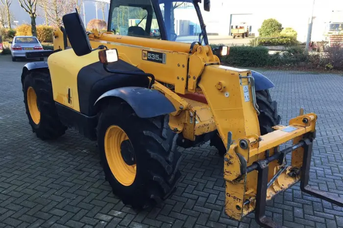 Телескопический погрузчик JCB 535-95 2007 года- фото № 3