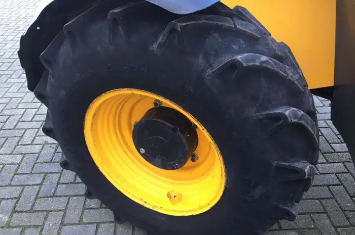 Телескопический погрузчик JCB 535-95 2007 года- фото № 7