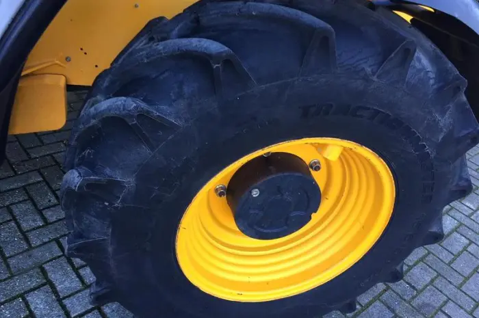 Телескопический погрузчик JCB 535-95 2007 года- фото № 8