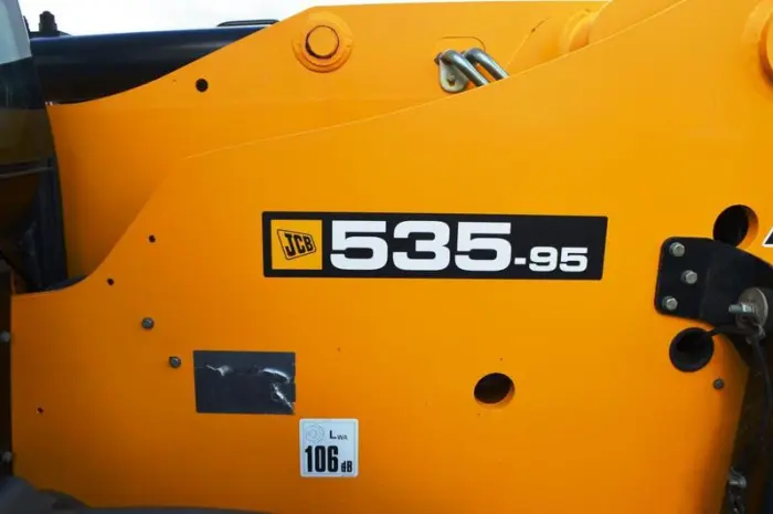 Телескопический погрузчик JCB 535-95 2012 года- фото № 3
