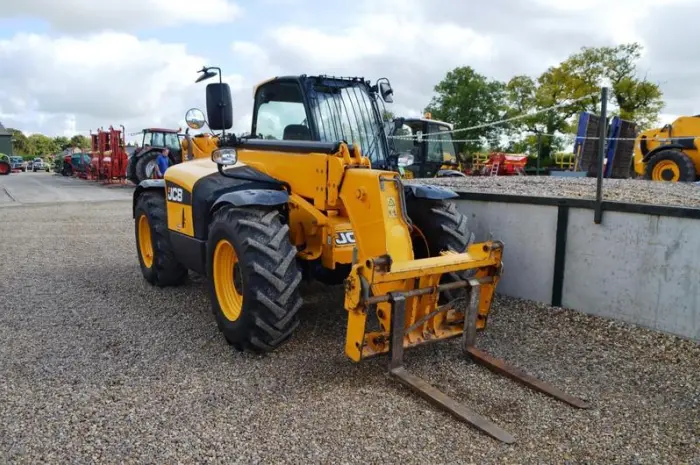 Телескопический погрузчик JCB 535-95 2012 года- фото № 4