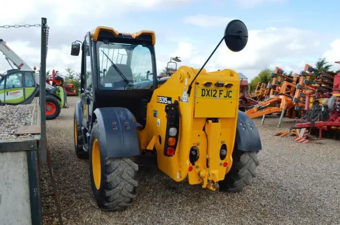 Телескопический погрузчик JCB 535-95 2012 года- фото № 8
