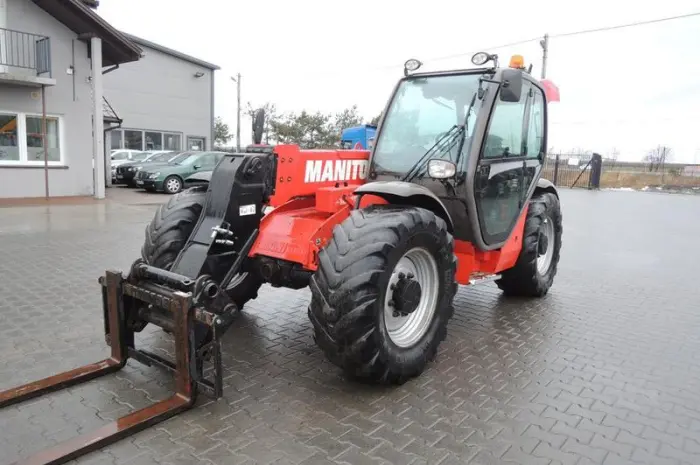 Телескопический погрузчик Manitou MLT 735-120 LSU 2011 года- фото № 1