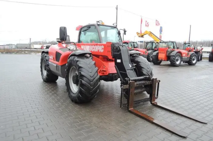 Телескопический погрузчик Manitou MLT 735-120 LSU 2011 года- фото № 2