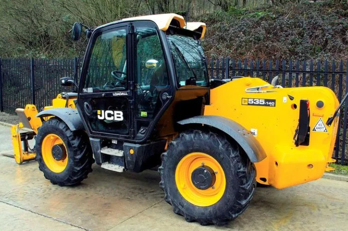 Телескопический погрузчик JCB 535-140 2013 года- фото № 2