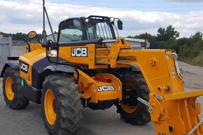 Телескопический погрузчик JCB 535 – 95 2013 года- фото № 6
