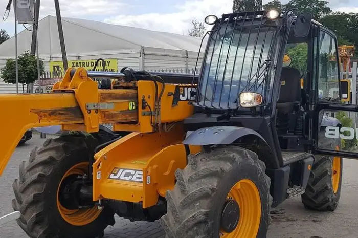 Телескопический погрузчик JCB 535 – 95 2013 года- фото № 7