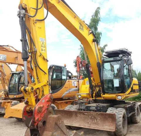 Колесный экскаватор JCB JS160W 2010 года- фото № 2
