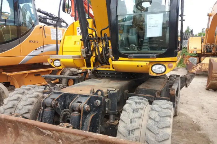 Колесный экскаватор JCB JS160W 2010 года- фото № 4